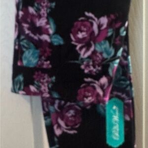 The Pioneer Woman Black Floral Straight Leg Pants